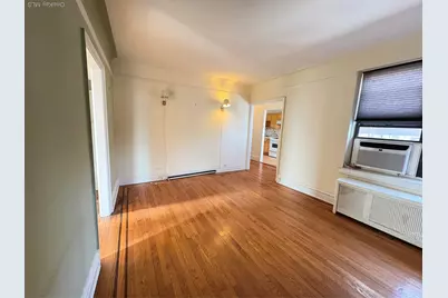 72-34 Austin St #F7, Forest Hills, NY 11375 - Photo 9