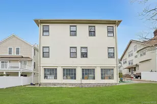 39 Neptune Ave, New Rochelle, NY 10805 - Photo 23