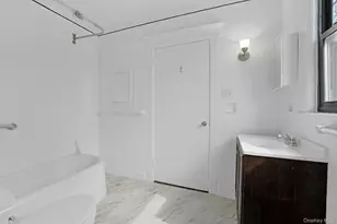 39 Neptune Ave, New Rochelle, NY 10805 - Photo 21