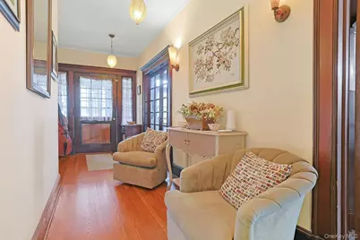 39 Neptune Avenue, New Rochelle, NY 10805 - Photo 5