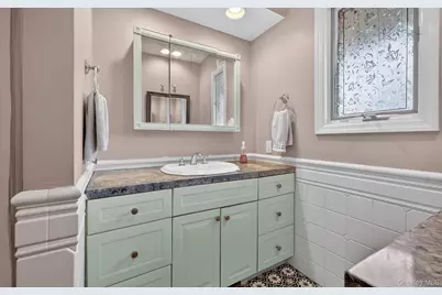 6 Wren Drive, Woodbury, NY 11797 - Photo 25