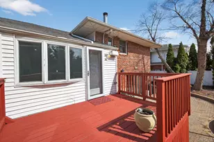 6 Wren Dr, Woodbury, NY 11797 - Photo 43