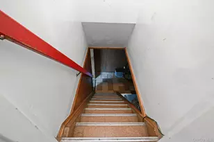 2225 Leighton Rd, Elmont, NY 11003 - Photo 21