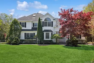 4 Astor Court, Dix Hills, NY 11746 - Photo 1
