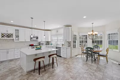 4 Astor Court, Dix Hills, NY 11746 - Photo 13