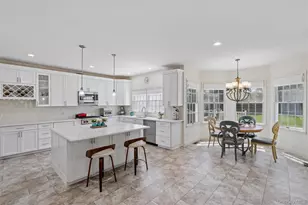 4 Astor Ct, Dix Hills, NY 11746 - Photo 13