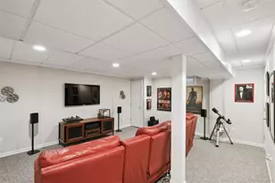 4 Astor Ct, Dix Hills, NY 11746 - Photo 31