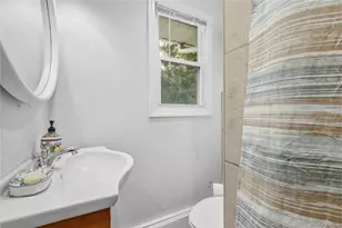 5 Argonne Rd W, Hampton Bays, NY 11946 - Photo 15