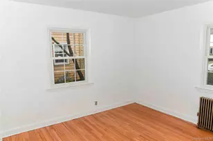 138 Chestnut St, Lynbrook, NY 11563 - Photo 17