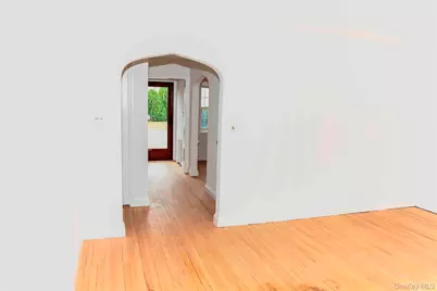 138 Chestnut Street, Lynbrook, NY 11563 - Photo 5