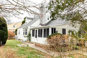 138 Chestnut St, Lynbrook, NY 11563 - Photo 21