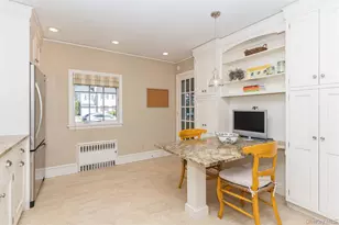 46 Wyatt Rd, Garden City, NY 11530 - Photo 13