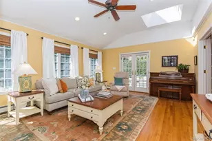 46 Wyatt Rd, Garden City, NY 11530 - Photo 15