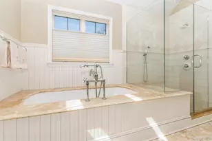 46 Wyatt Rd, Garden City, NY 11530 - Photo 23