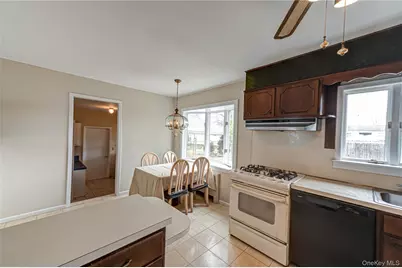 855 Pease Lane, West Islip, NY 11795 - Photo 11