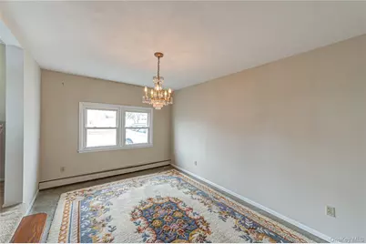 855 Pease Lane, West Islip, NY 11795 - Photo 9