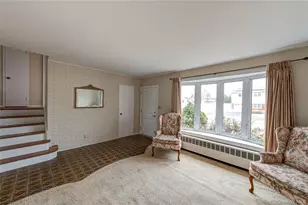 855 Pease Ln, West Islip, NY 11795 - Photo 5