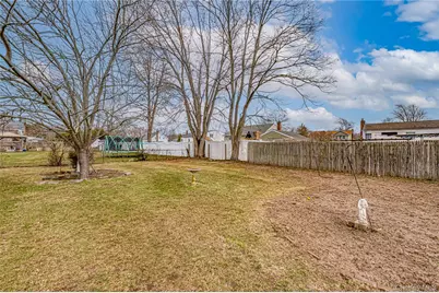 855 Pease Lane, West Islip, NY 11795 - Photo 29