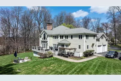 122 McLain Street, Bedford Corners, NY 10549 - Photo 9