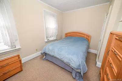 7025 71st Place, Glendale, NY 11385 - Photo 29