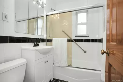 198-28 Pompeii Avenue #1A, Hollis, NY 11423 - Photo 11