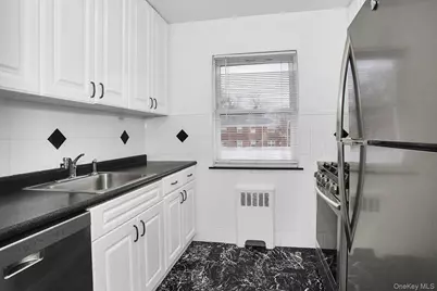 198-28 Pompeii Avenue #1A, Hollis, NY 11423 - Photo 7