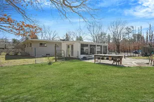 146 Halsey Manor Rd, Manorville, NY 11949 - Photo 11