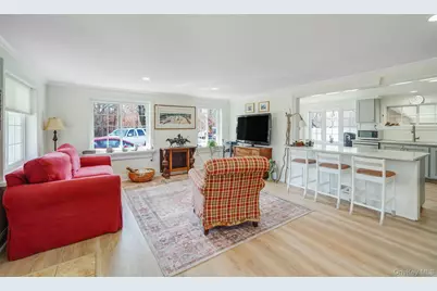 146 Halsey Manor Road, Manorville, NY 11949 - Photo 15