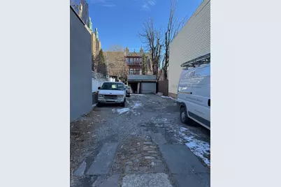 1822 Dekalb Avenue, Ridgewood, NY 11385 - Photo 3