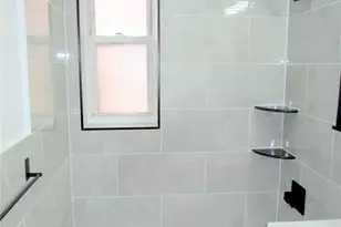 4320 Van Cortlandt Park E, Bronx, NY 10470 - Photo 17