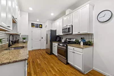 17 Woodrose Court, Middletown, NY 10940 - Photo 13