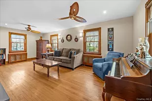 3318 Polo Pl, Bronx, NY 10465 - Photo 7