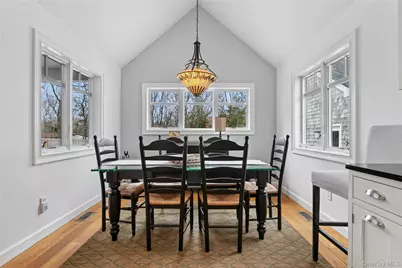 10 Foxboro Road, East Quogue, NY 11946 - Photo 15