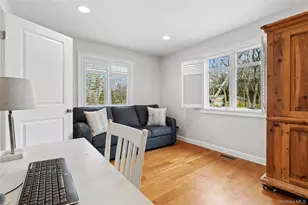 10 Foxboro Rd, East Quogue, NY 11946 - Photo 17