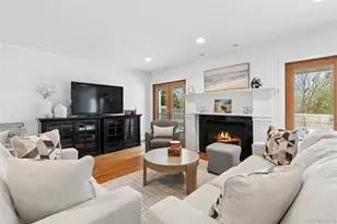 10 Foxboro Rd, East Quogue, NY 11946 - Photo 7