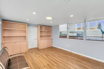 2505 Walters Court, Bellmore, NY 11710 - Photo 9