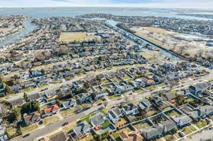 2505 Walters Ct, Bellmore, NY 11710 - Photo 41