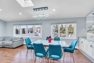 2505 Walters Court, Bellmore, NY 11710 - Photo 13