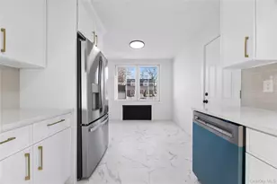 119 E Pennywood Ave, Roosevelt, NY 11575 - Photo 5