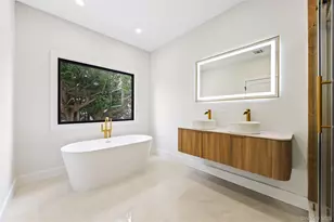 48 Martin Ln, Westbury, NY 11590 - Photo 17