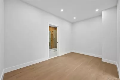 48 Martin Lane, Westbury, NY 11590 - Photo 19