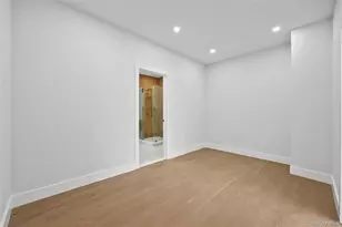 48 Martin Ln, Westbury, NY 11590 - Photo 19