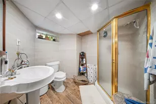 26-23 Utopia Pkwy, Flushing, NY 11358 - Photo 17