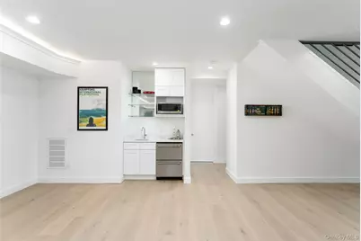 40 Waters Edge Road, Southampton, NY 11968 - Photo 31