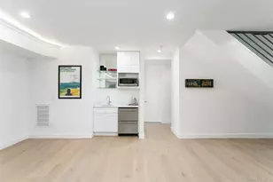 40 Waters Edge Rd, Southampton, NY 11968 - Photo 31