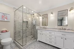 154-96 Riverside Dr, Whitestone, NY 11357 - Photo 15