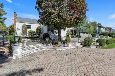 14 Yeoman Drive, East Northport, NY 11731 - Photo 21