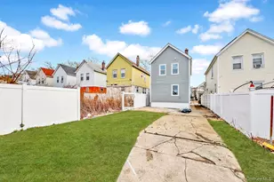 109-20 221st St, Queens Village, NY 11429 - Photo 25