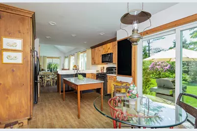 61 Huckleberry Lane, East Hampton, NY 11937 - Photo 11