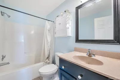 49 Lester Avenue, Freeport, NY 11520 - Photo 29